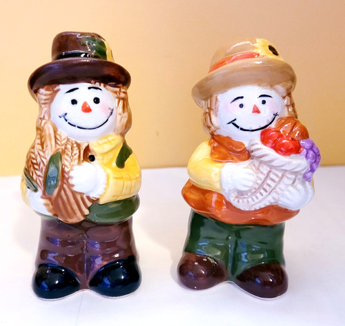 Scarecrows salt pepper - scarecrows,