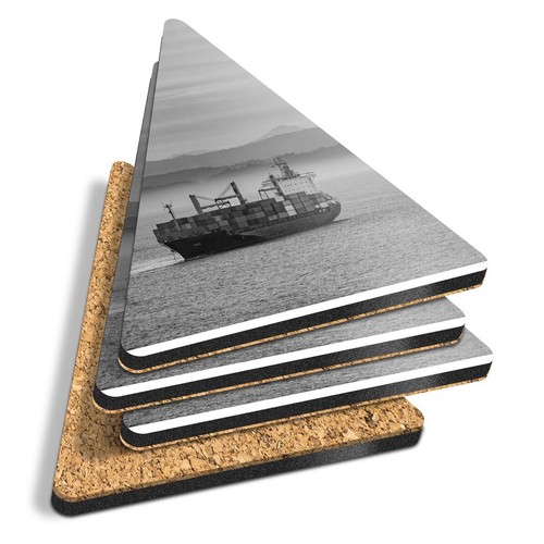 Triangle coasters bw - 4x,